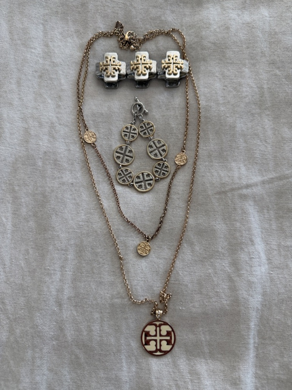 Gold/Silver Tone -Tory Burch costume jewelry 3 piece set. 2 bracelets/1 necklace - Picture 5 of 9
